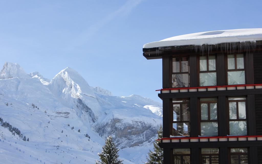 Snoe Hotel Candanchu Exterior photo